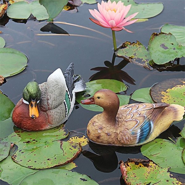 Resina Criativa Flutuante Mandarin Duck estátua de jardim ao ar livre Decorativa escultura de animais fofos para decoração de casa Ornamento 220728