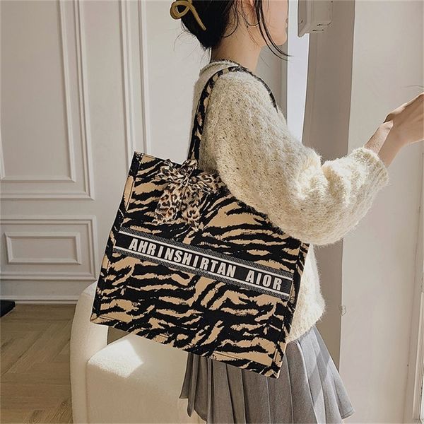 

fashion tote new square portable trend high-capacity women's purses outlet online