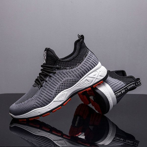 

2022 new spring and autumn single shoes men sports versatile casual breathable mesh fashion men cloth, Black