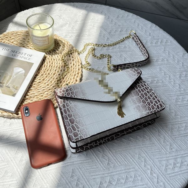 

bags designer women handbags luxurious crossbody designers bag lambs leather shoulder flap classic 25.5cm gold chain clutch caviar wallets p