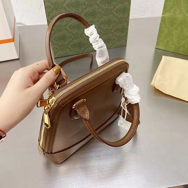 

designer backpack handbag shoulder bags handbags luxury bag fashion brand high-end genuine leather with exquisite packaging and original box, Black;red