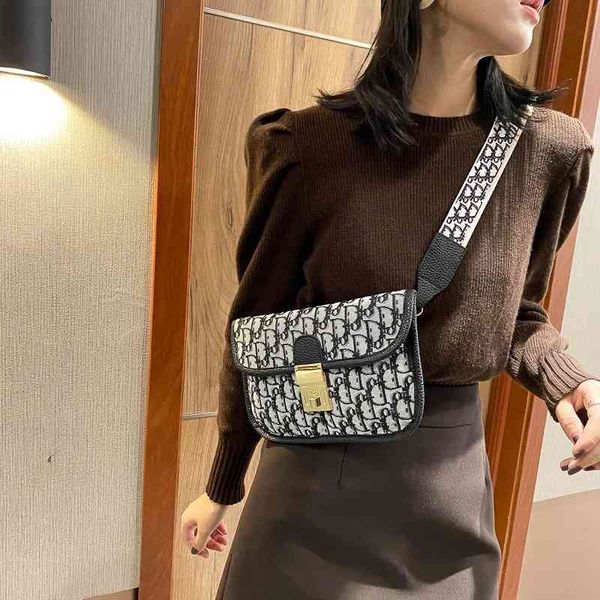 

fashion luxury bag wholesale leisure women's and 2022 new simple msenger single shoulder armpit