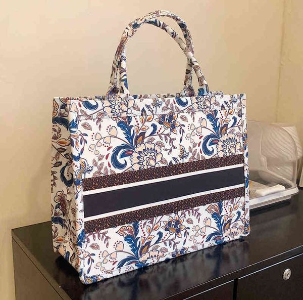 

bags female 2022 spring and summer new ethnic style college students' class commuting bag large capacity one shoulder tote