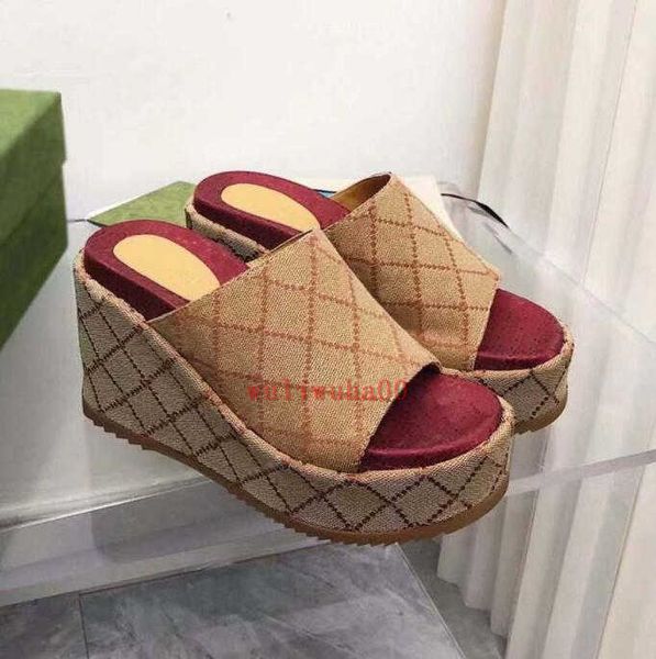 

2022 newstyle slippers sandal sliders macaron thick bottom wedge heel non-slip soft fashion g house slipper women wear beach flip-flops 237, Black