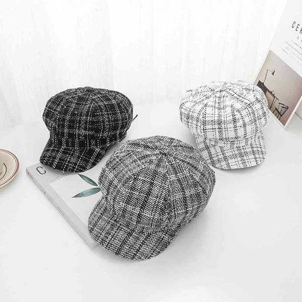 

small chequered octagonal duck tongue hat for women in spring and summer, Blue;gray