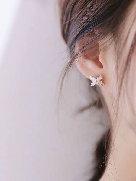 Moda puro argento sterling 925 orecchini di fascino per le donne X orecchini madreperla conchiglia marchio di lusso segno logo lettera orecchino