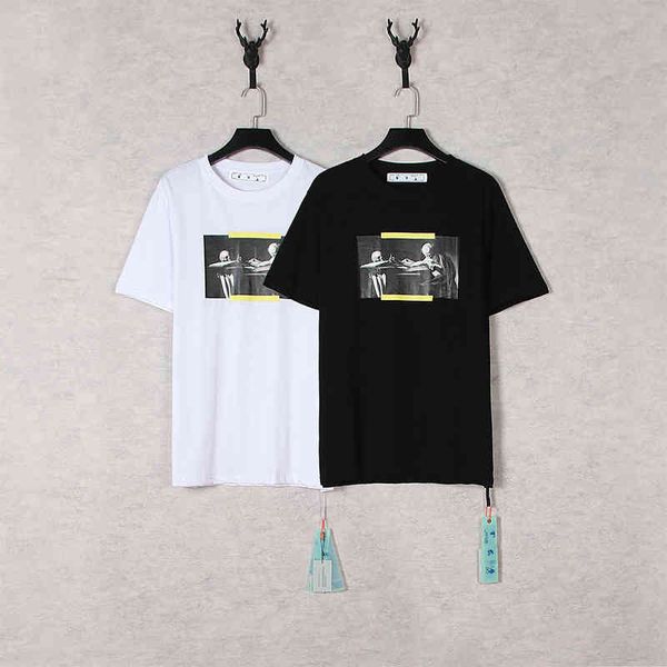 

white new oil painting loose cotton neck short sleeve 2022 br trend fashion design men's and women's same t-shirt, White;black