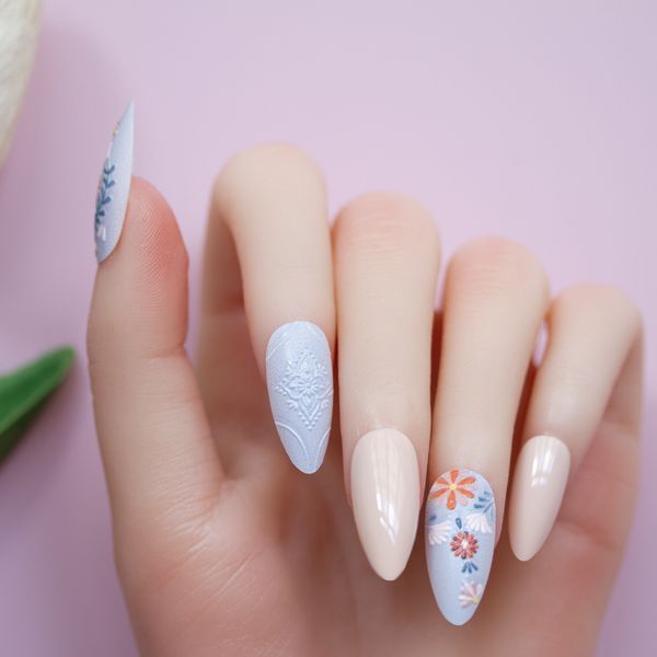 

fashion 24 tips set false nail for women girls 3d sculpture wearable fake nails accessories manicure tools, Red;gold
