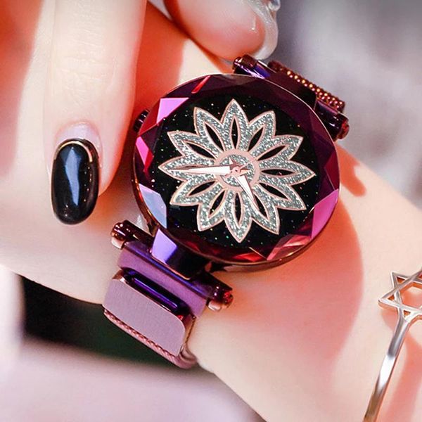 Relojes de pulsera 2022 personalidad romántica cielo estrellado mujeres imán hebilla relojes moda señoras diamantes de imitación flor correa de malla de acero reloj de cuarzo