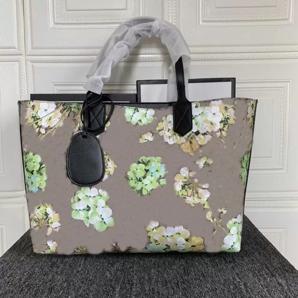 

fashion shopping double-sided tote bag famous designer brand leather with waterproof material quality large capacity printed handbag, Red;black