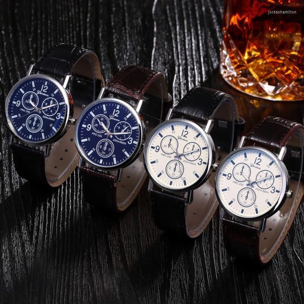 Moda Mens Watches Blu Ray Glass Watch Quartz neutro simula a simplicidade do pulso Round Case Watches