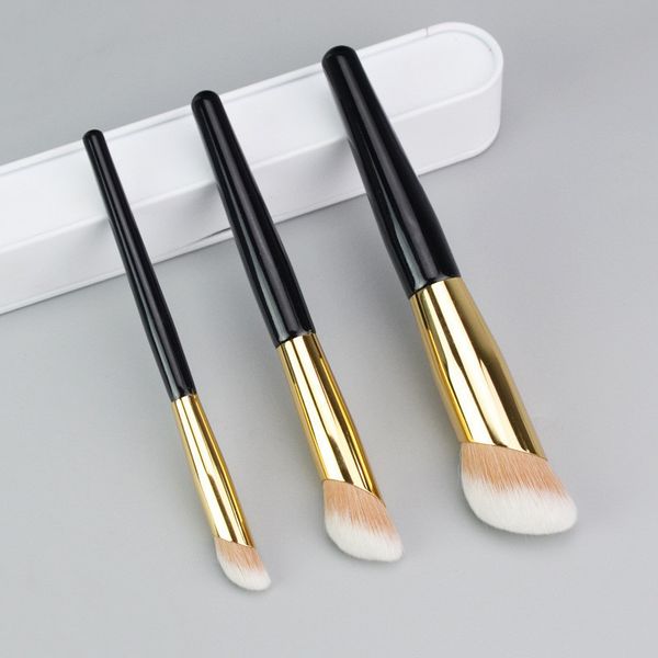 3pcs Pat McGrath Labs Fetish Sublime Perfection выделяет фундаментальные кисти для макияжа уникальный контур Cosmetics Beauty Tool 220722