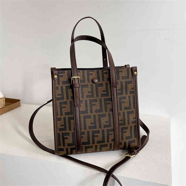 

fashion printed women's winter new high-capacity single classic trend women's messenger 80% off purse sales