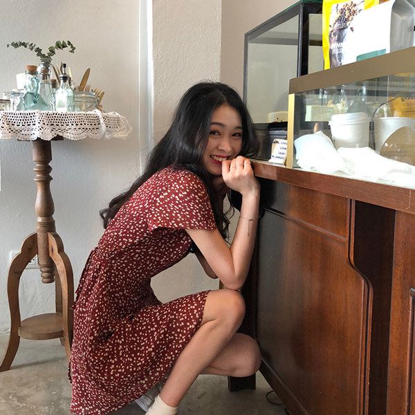 

dress fashionable new style summer outfit temperamental original old wind v collar chiffon red long skirt female floral, Black;gray
