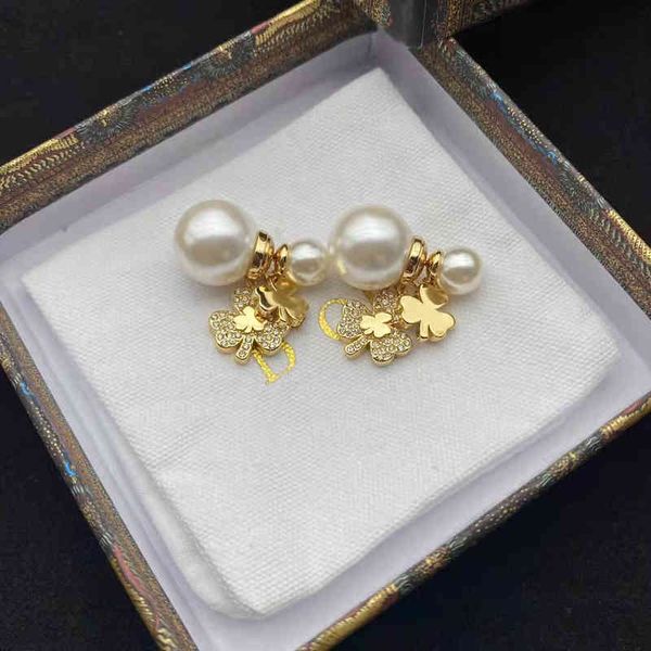 

2022 factory wholesale new di home flower pearl women's full diamond simple earrings accessories w4rv, Golden