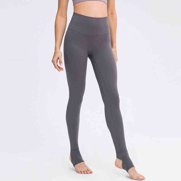 

designer women's yoga pants 2022 spring style yoga frosted high waist hip lift slim treading sports running fitn pants, Black;white