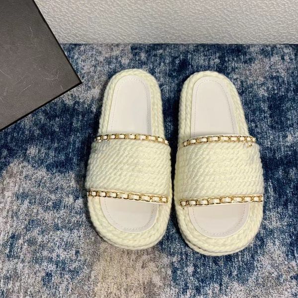 

2022 new designer women knit sandal flat slipper fashion golden chain leather strap slippers slides flip flops mule womens daily commuting s, Black