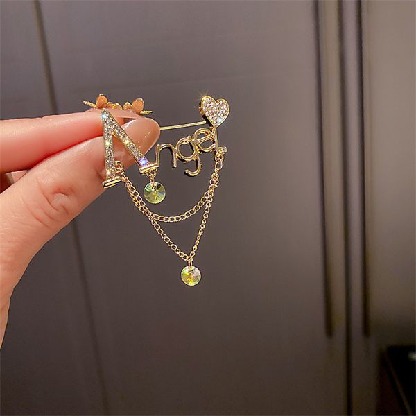 

european and american fashion brooch personality tide diamond english letters tassel temperament design clothing accessories female ab669, Gray