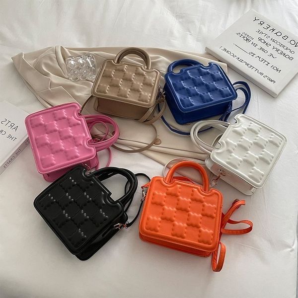 

women's bag 2022 new fashion metal underarm single shoulder messenger chain crossbody bags wholesale female handbags