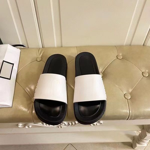 

european station slippers op32 male summer trend high-end comfortable classic versatile non-slip wear-resistant bottom explosion beach leisu, Black