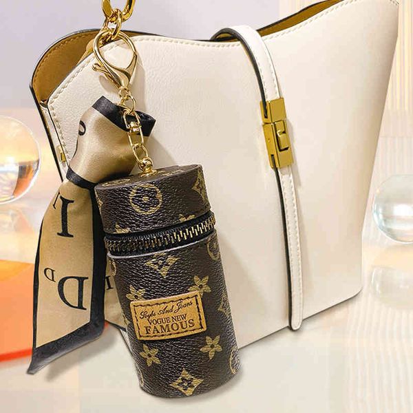 

mini lipstick 2022 new small key bag fashion keychain factory outlet, Silver