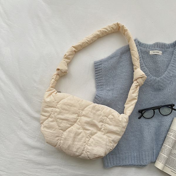 

designer bags shoulder messenger bags with nylon and sewing solid color 35cm