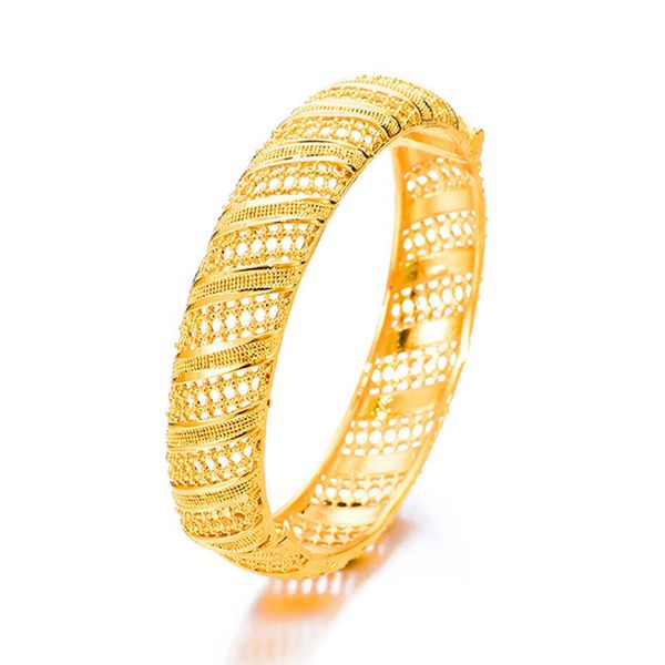 

hollow women bangle buckle bangle exqusitive 18k yellow gold filled lady girlfriend wedding party jewelry gift dia 60mm, Black