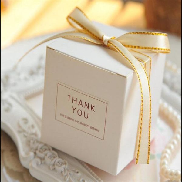 Europäische einfache Atmosphäre weiße Würfel-Süßigkeitskästen Hochzeit Partei liefert Geschenk-Verpackungs-Kasten-Baby gezeigte Gefälligkeiten-Beutel 220427