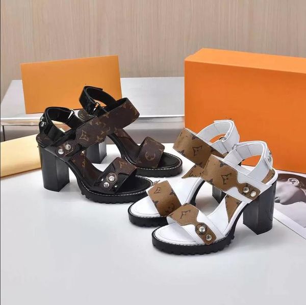 Sandali con tacco alto da donna in pelle logo in metallo classico designer di diapositive tacchi sexy 9,5 cm scarpe da donna taglia 35-40