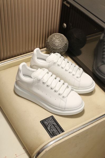 

2022 men women casual breathable platform shoes brand designer sports sneakers lovers fashion trainer shoes size 35-46, Red;white