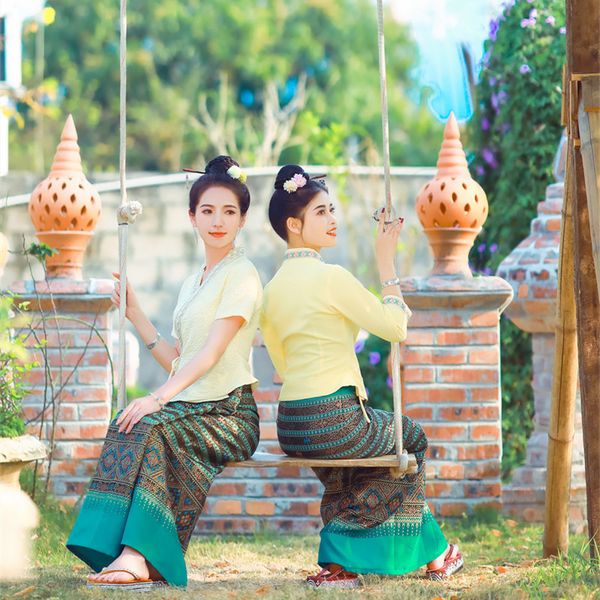 

stage wear light yellow thai dai clothing for water splashing festival yunnan xishuangbanna traditional summer dai costume blouse skirt, Black;red