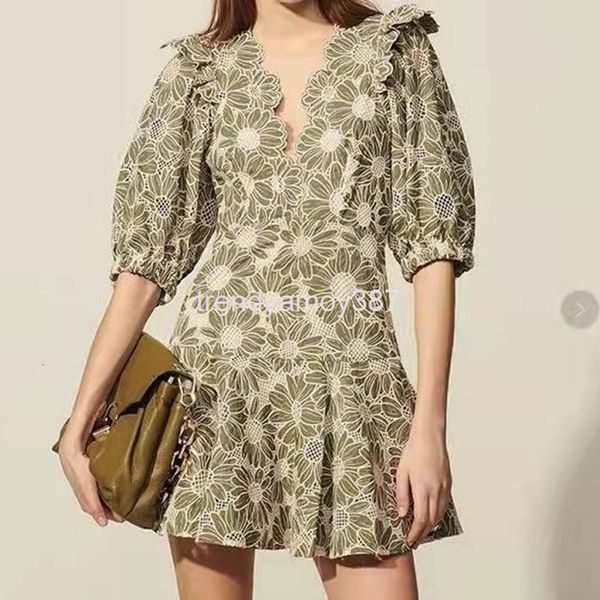 

casual dresses french design sense of minority dress women's summer sweet and spicy style thin broken flower high-grade temperament sma, Black;gray
