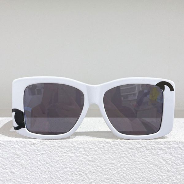 occhiali da sole firmati 71472A Occhiali da sole da donna Quadrati grandi Occhiali da sole bianchi neri Moda Lusso Donna Casual Shopping Protezione UV Alta qualità Con scatola