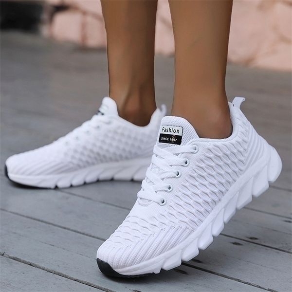 

mesh women sneakers breathable women flat shoes lightweight casual shoes ladies lace-up deportivas mujer chaussures femme 220513, Black