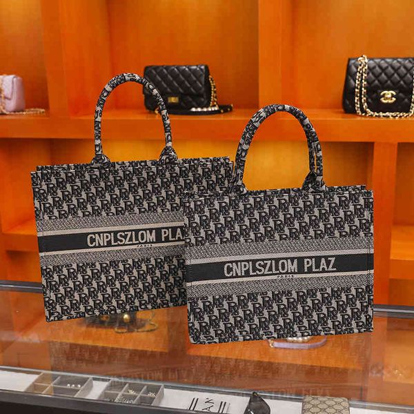 

hong bag women new embroidery flower large capacity portable tot generous purses_sced