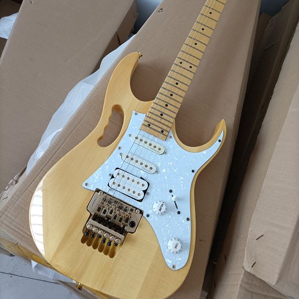 

6 stringsnatural electric guitar with white pearled pickguard maple fretboard