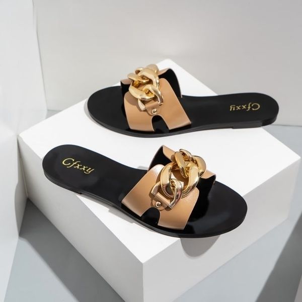 

new ladies slippers summer slides fashion black metal chain decorated flat round toe women slides female beach shoes 210402