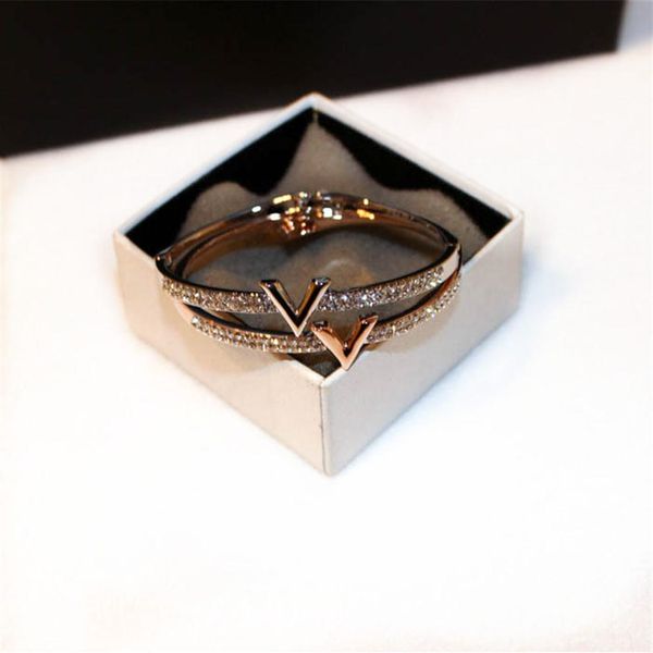 

european brand letter v bangle bracelet luxury cubic zircon diamond charms bangles for women party fine jewelry gift240c, Black