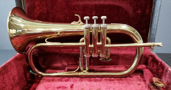 

brand new bb flugelhorn custom logo brass lacquered gold musical instrument professional wiht case mounthpiece