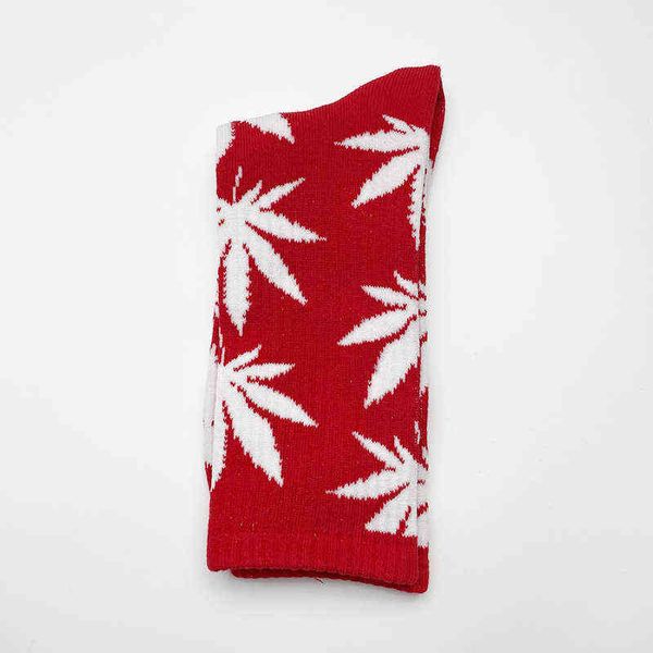 

socks men's and women's maple leaf middle tube socks korean version college fengyuansu stockings lovers' tide personality ska, Black