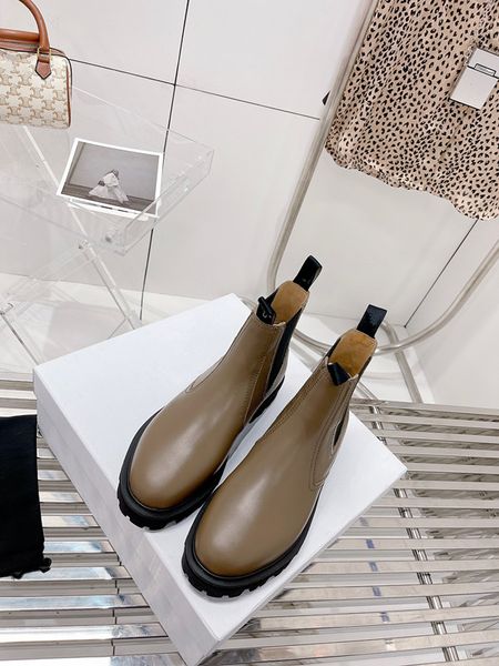 

women's ankle classic boots with simple design comfortable foot feeling skid prevention aging resistance, Black