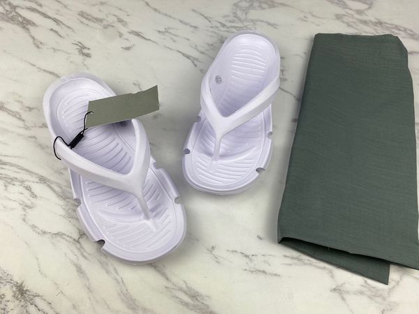 

slippers sandals sneakers shoes graffiti bone white resin desert sand rubber summer flat men women designer 0508, Black