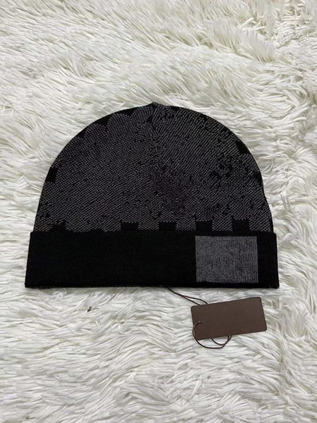 20SS kostenlos NEU 2022 Großhandel Mütze Wintermützen Hüte Damen und Herren Mützen mit echten Waschbärfell-Pompoms Warme Mädchenkappe Snapback-Pompon-Beanie-Mütze Modeaccessoires