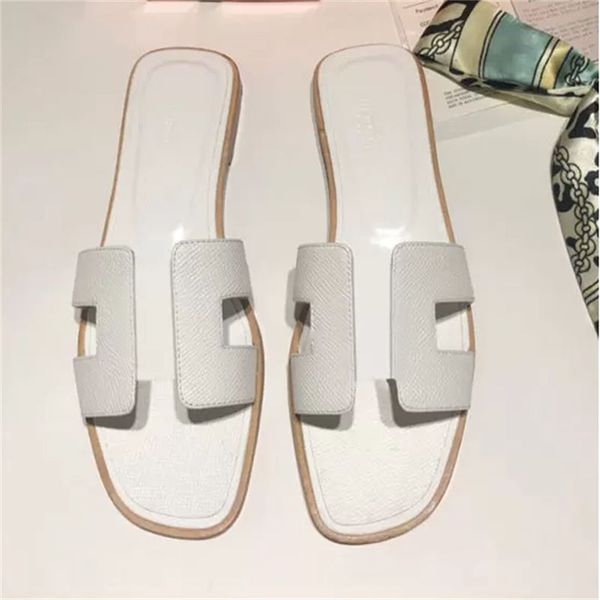

2022 famous brand beach slippers classic flat heel summer designer fashion flops leather lady color slides women shoes l bath ladies sandals, Black
