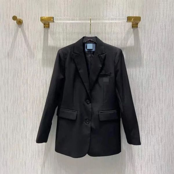 

2022 ss autumn jacket and winter new products loose version p home black design big pocket triangle logo logo small waist bag suit women, Black;brown