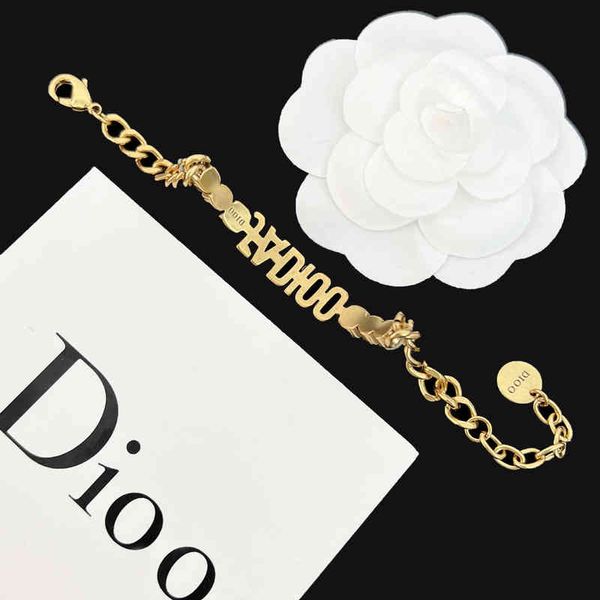 

2022 women's fashion all-match high-quality new personality necklace brand wholesale family letter strength chain female dijia brass ol, Silver