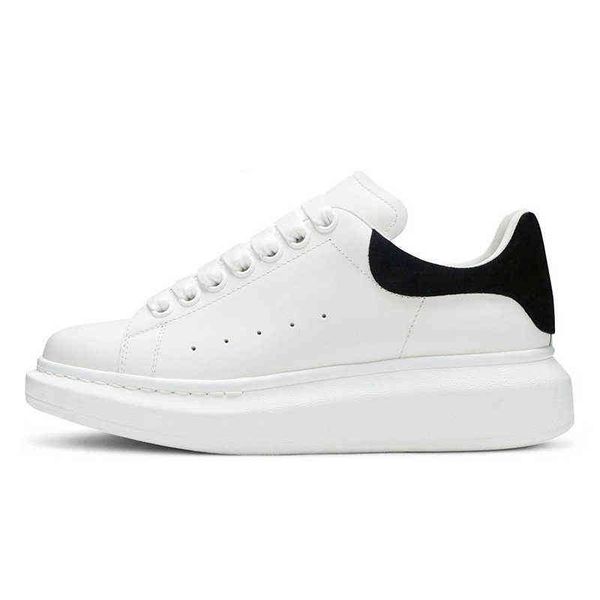 

running shoes casual shoes 2022 designer mens womens luxury fashion casual shoe black suede multicolor reflective platform sneakers trainers