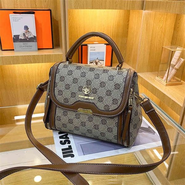 

75% off outlet store super shoulder foreign style versatile hand printing women's bag