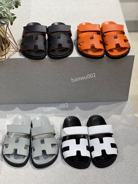 

designer classic womens slippers slightly grained rubber has logo motif vamp slipper fashion mens woman size35-45, Black