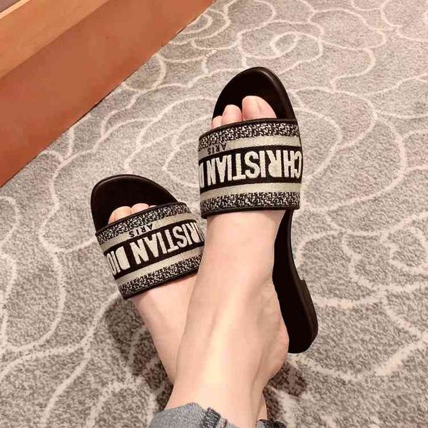 

one line embroidered letters beach women's sheep flat 2022 new d home leisure sandals antiskid 2022 trendy fashion design ladies slippe, Black